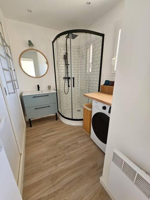Tres Bel Appartement Vue Mer Six-Fours-les-Plages Eksteriør billede